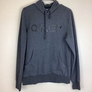 Oakley Hoodie Men’s M Black Hooded Scuba Fleece Sweatshirt Pullover Spellout